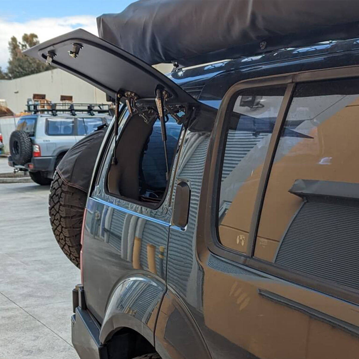 Emuwing Gullwing Window Kit for Nissan Pathfinder R51 (4) Emuwing Gullwing Window Kit for Nissan Pathfinder R51